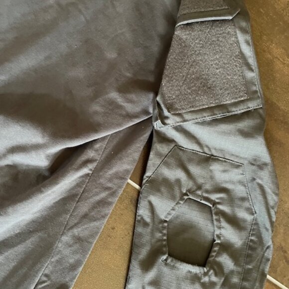 Tactical Combat Airsoft Gray Short Sleeve Shirt – Small - Picture 3 of 4